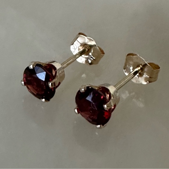 14k Solid Gold Garnet Stud Earrings - Picture 5 of 10